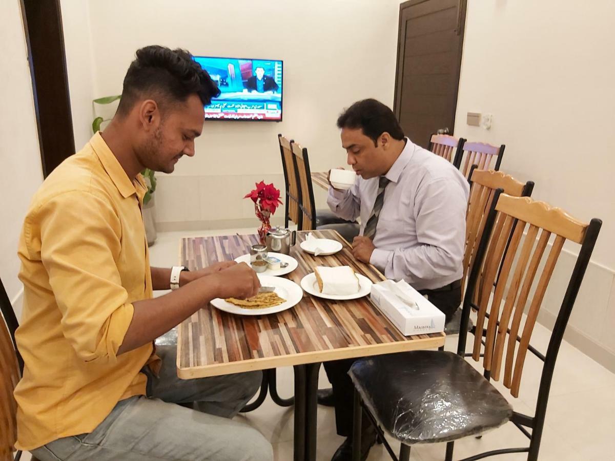 Hotel Mairona Gulberg Lahore Ngoại thất bức ảnh