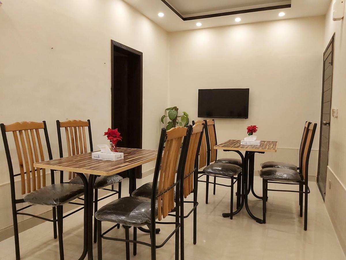Hotel Mairona Gulberg Lahore Ngoại thất bức ảnh