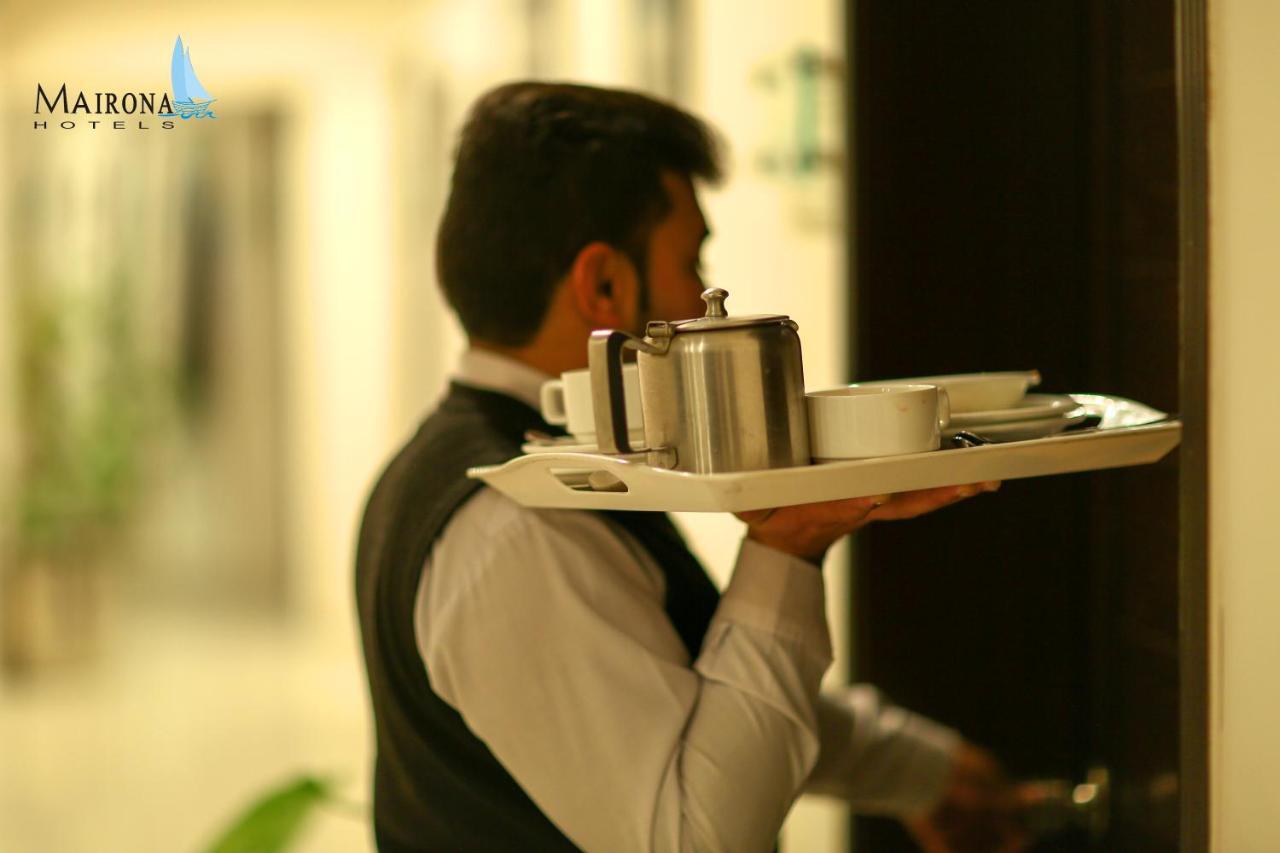 Hotel Mairona Gulberg Lahore Ngoại thất bức ảnh