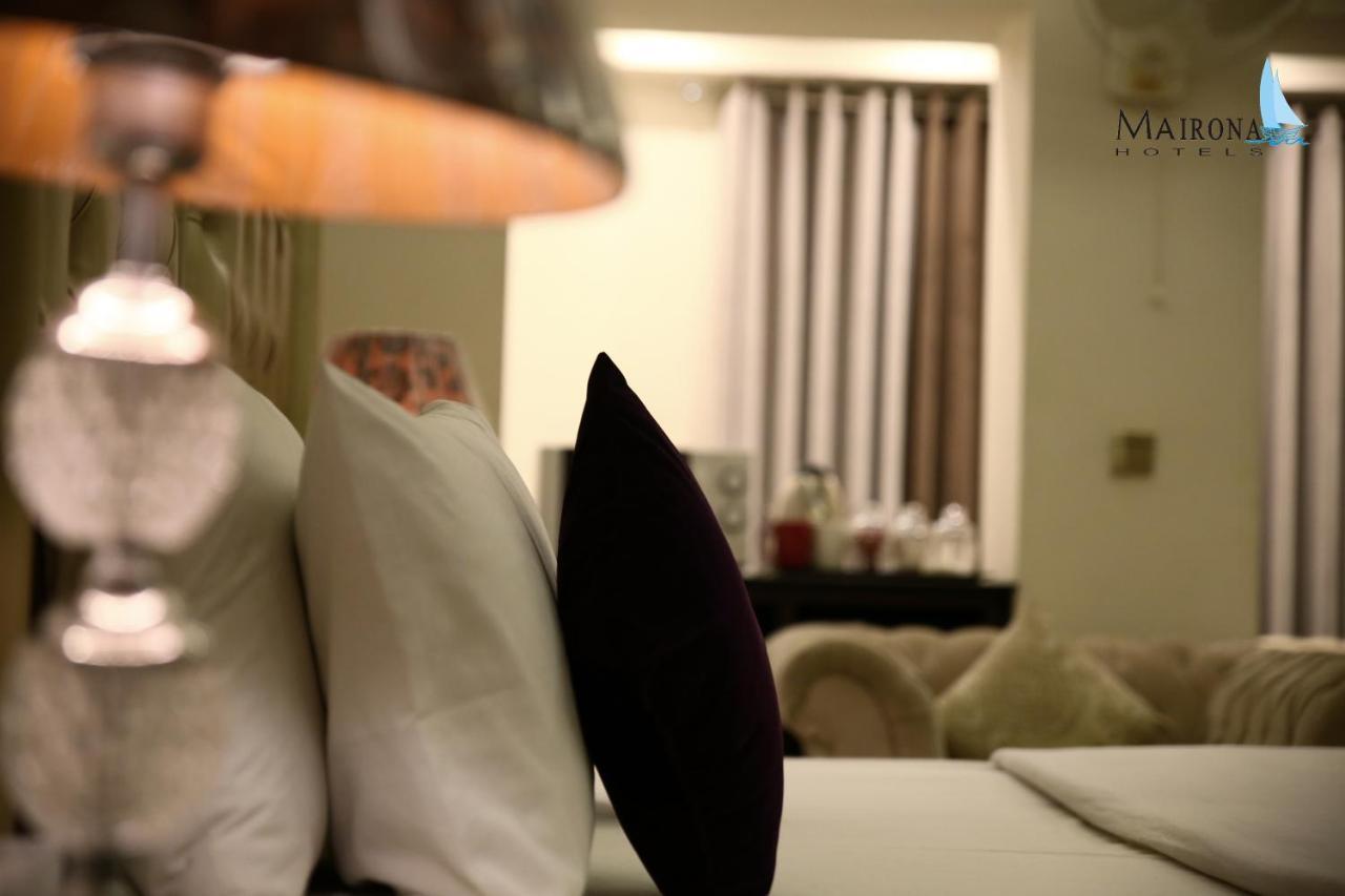 Hotel Mairona Gulberg Lahore Ngoại thất bức ảnh