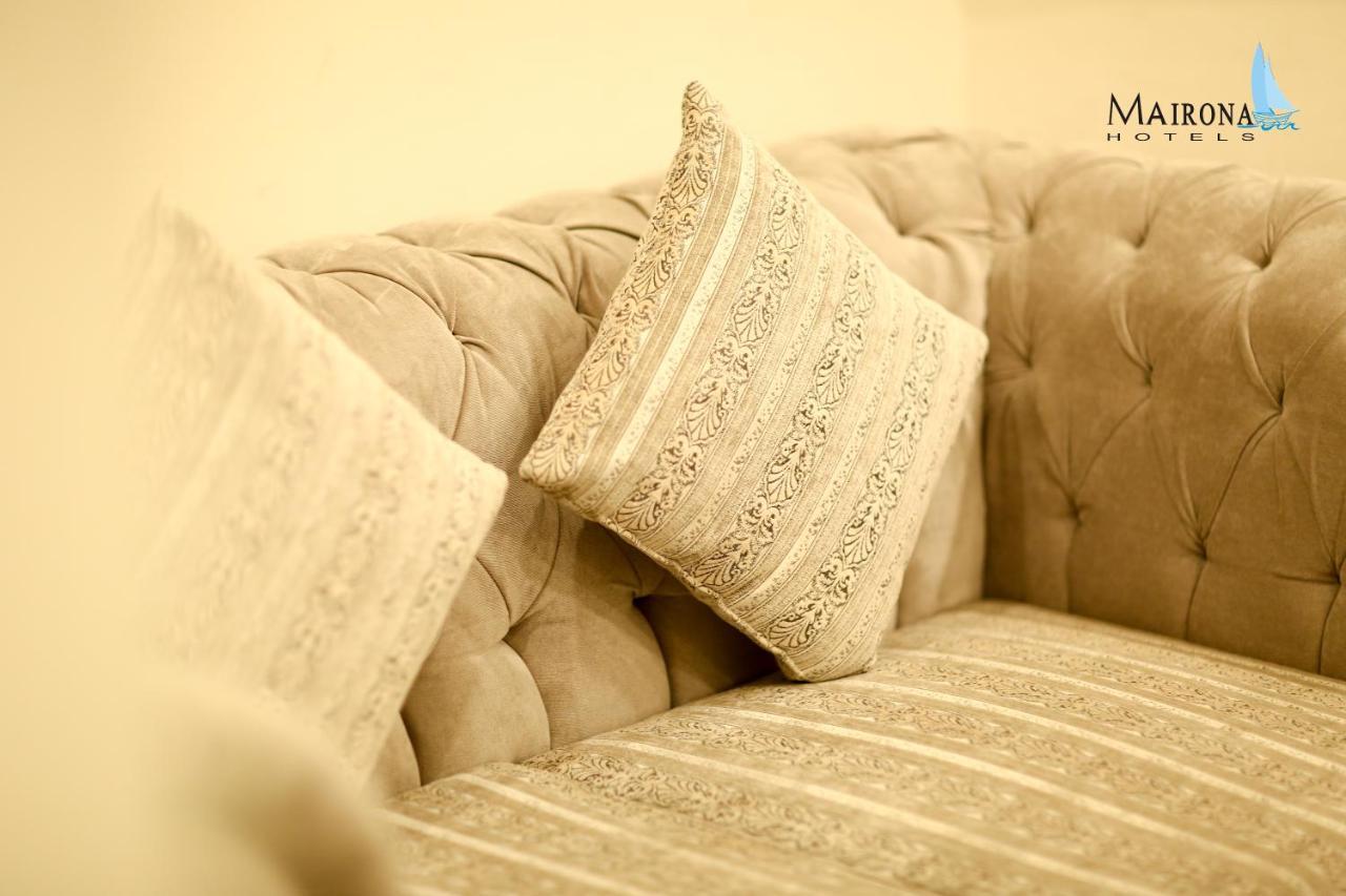 Hotel Mairona Gulberg Lahore Ngoại thất bức ảnh